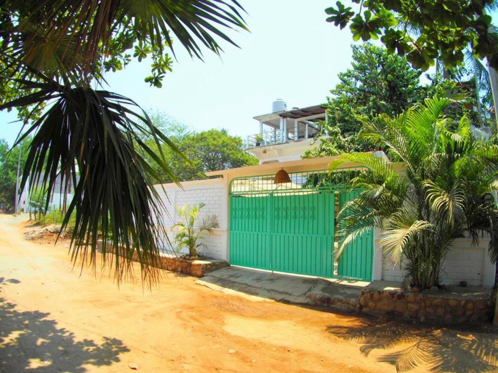 Punta Tao Hotel Brisas de Zicatela ภายนอก รูปภาพ